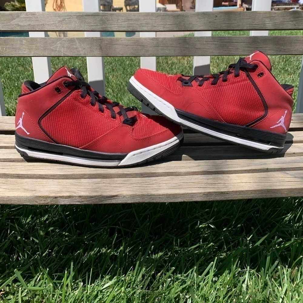 Men’s Jordan 2012‎ “As You Go” Gym Red sneakers